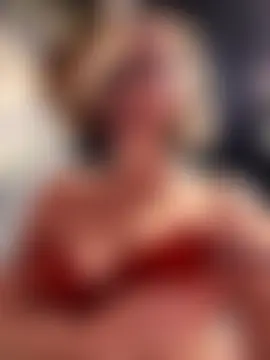 The_Snowwhitee's Live Sex Cam Show