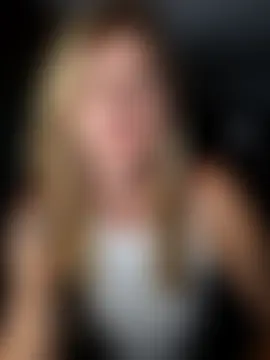 SheIsSomething's Live Sex Cam Show