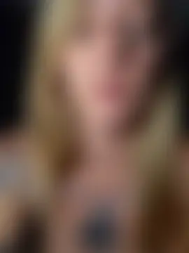 SheIsSomething's Live Sex Cam Show