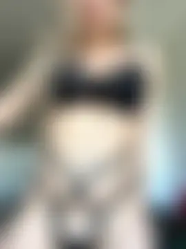 JolieBee's Live Sex Cam Show