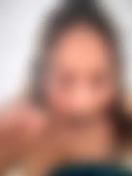 Shara_dreams: διαδικτυακό σόου στην κάμερα