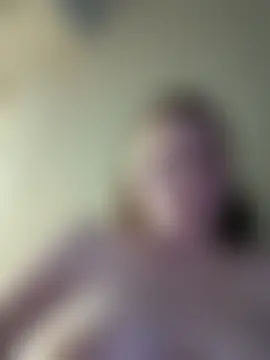 MiaKissy's Live Sex Cam Show