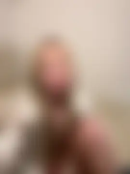 SexySaraxxoo's Live Sex Cam Show