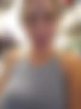 Ellie-L-Elizabeth's Live Sex Cam Show