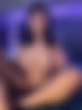 YumiLux's Live Sex Cam Show