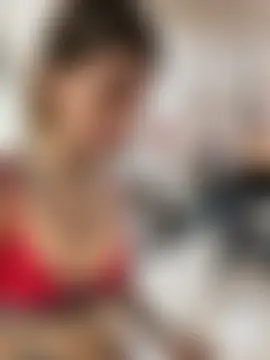 Izy_cute_'s Live Sex Cam Show