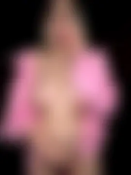 HugeBoobsAlice's Live Sex Cam Show