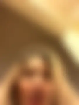 LittleMissEeve's Live Sex Cam Show