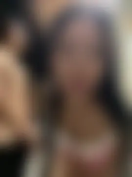 royalgirls_x's Live Sex Cam Show