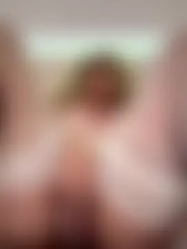 miamellycious' Live Sex Cam Show