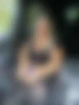 Bustyblondebabe32's Live Sex Cam Show