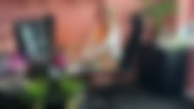 legsLONG's Live Sex Cam Show