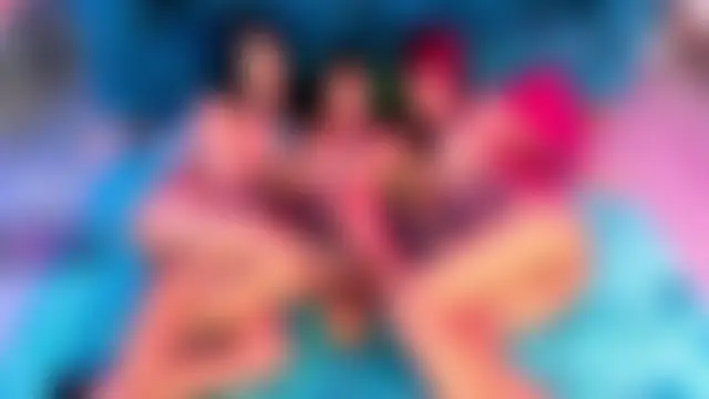 Evil_Giirls' Webcam Show