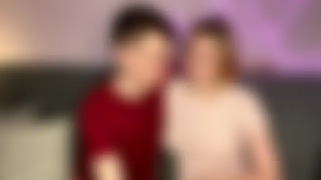 julielourens' Live Sex Cam Show