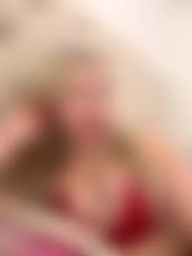 SexySaraxxoo's Live Sex Cam Show