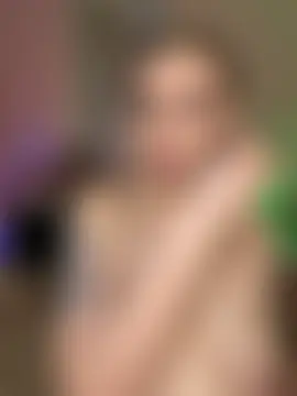 HugeBoobsAlice's Live Sex Cam Show