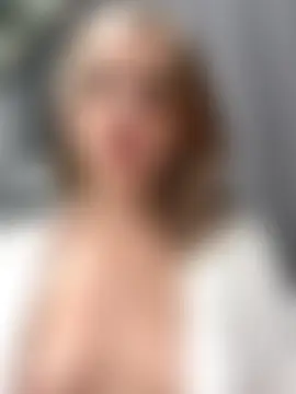 LoraaDoll's Live Sex Cam Show