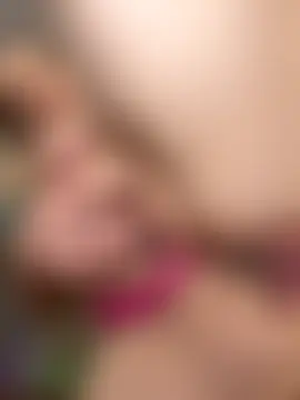 HugeBoobsAlice's Webcam Show