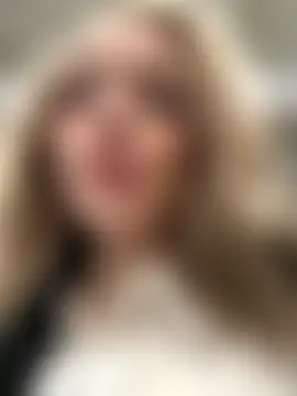 LoraaDoll's Live Sex Cam Show