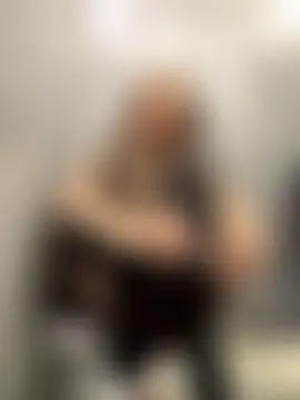 LoraaDoll's Live Sex Cam Show