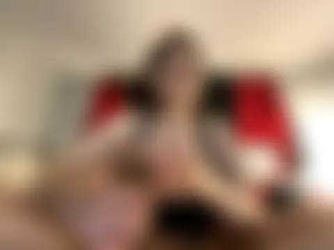 Snowbunnycake_131's Webcam Show