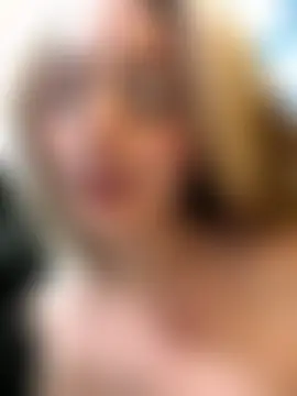 LoraaDoll's Webcam Show