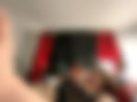 Snowbunnycake_131's Webcam Show