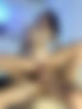 young_liza's Live Sex Cam Show