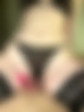 SherlookHoney's Live Sex Cam Show