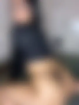 s_1105's Live Sex Cam Show