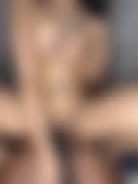 Suhu_love's Live Sex Cam Show