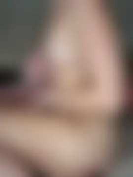 roxxxyrose's Live Sex Cam Show