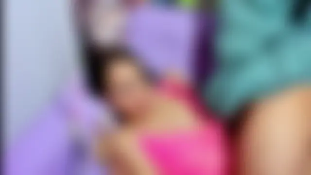 Вебкам-шоу miacam-hot