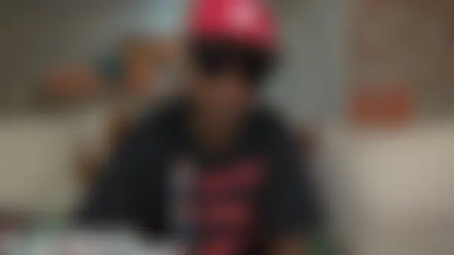 boomboomr00m's Webcam Show