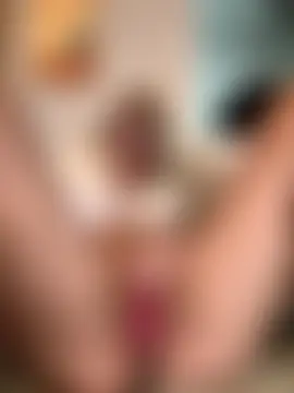 rileylovesyou's Live Sex Cam Show