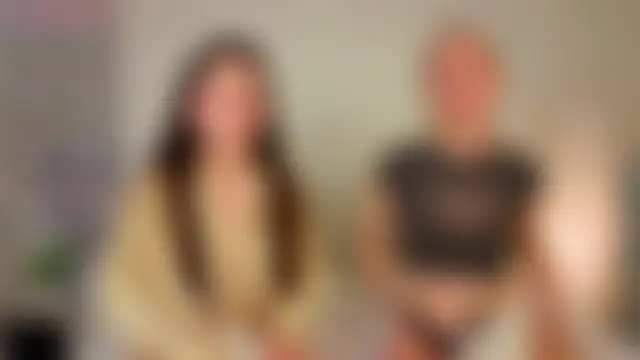 betweenUse's Live Sex Cam Show