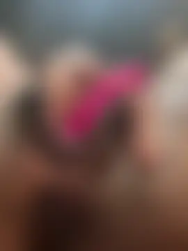 rubywithpearls' Webcam Show