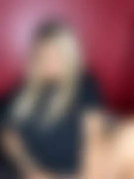 LittleMissEeve's Live Sex Cam Show