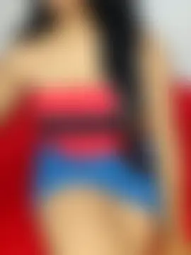 EarlyPrincess' Live Sex Cam Show