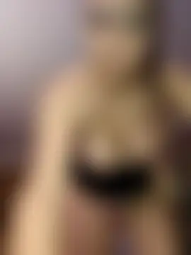 BLONDKICIA1's Live Sex Cam Show