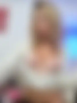 LeaHotxx's Live Sex Cam Show