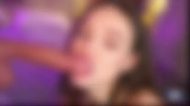 Bllowjoyy's Live Sex Cam Show