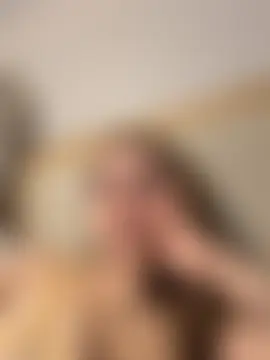 Elliemaexoxo's Live Sex Cam Show