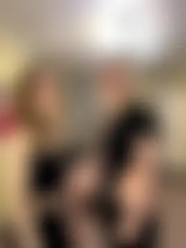 girls_n_roses' Live Sex Cam Show