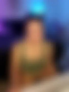 Ellie-L-Elizabeth's Live Sex Cam Show