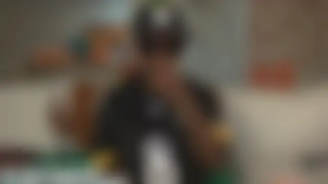 boomboomr00m's Webcam Show