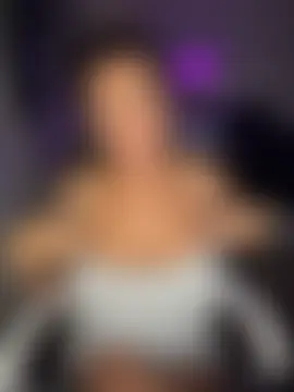 bossyroxy84's Live Sex Cam Show