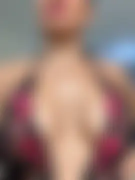 Latina-miss' Live Sex Cam Show