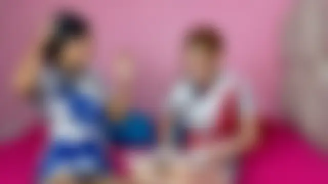 strawberrymia68's Webcam Show