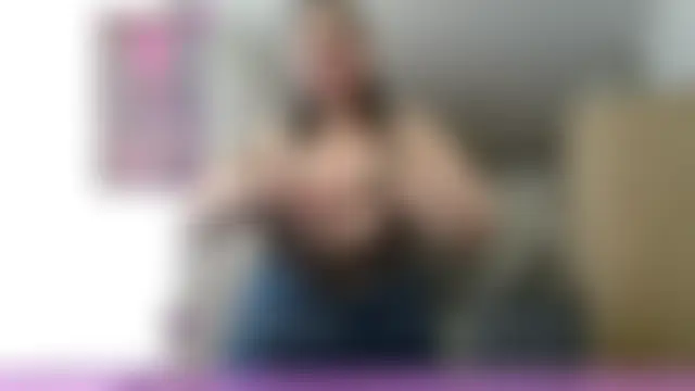 MilfGina's Live Sex Cam Show